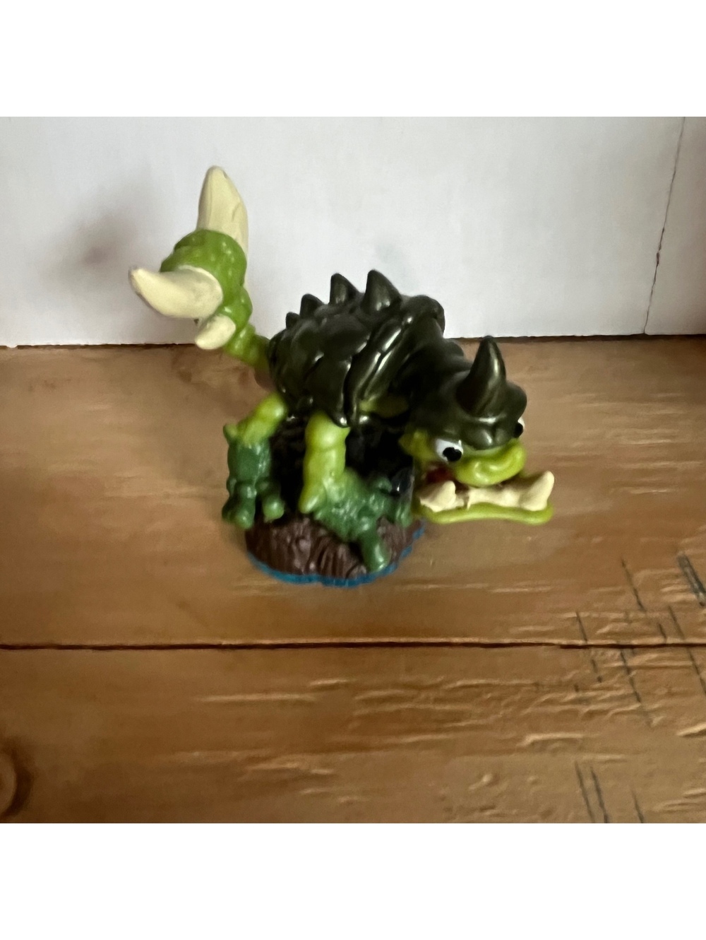 Skylanders Swap Force Figure Slobber Tooth Blue Base